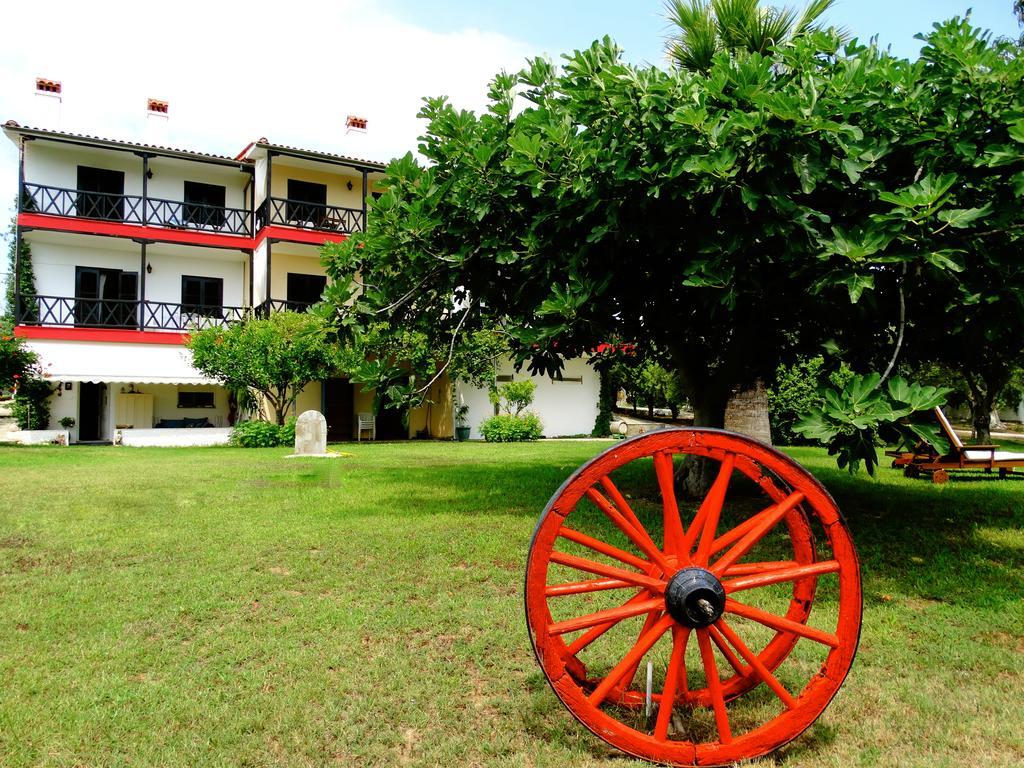 Apartments Karpetis A Green Paradise Psakoudia Exterior foto