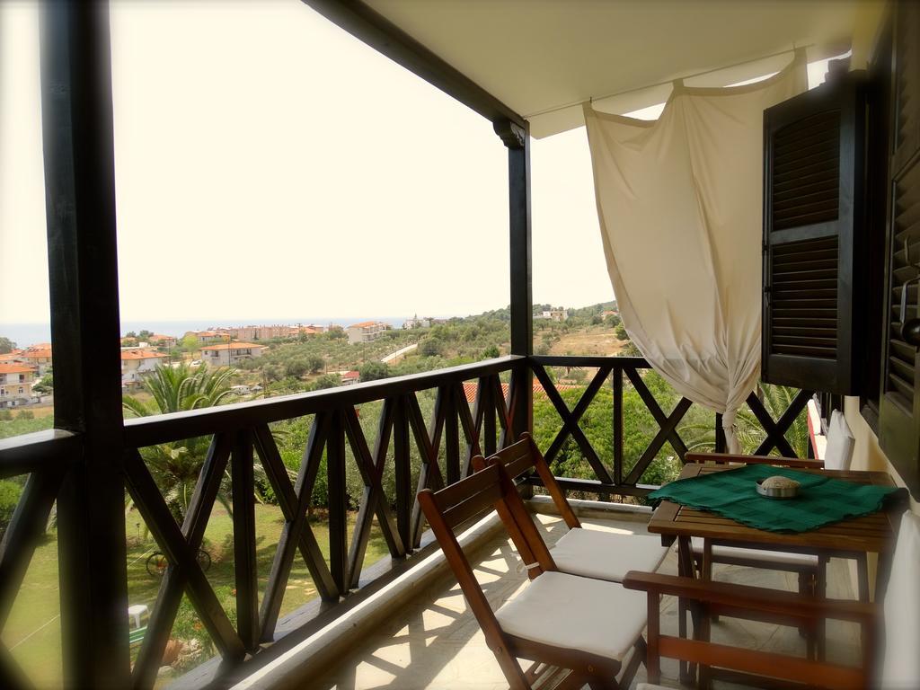 Apartments Karpetis A Green Paradise Psakoudia Exterior foto